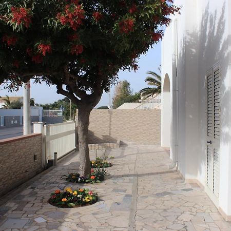 Villa Rosso Corallo Punta Secca Exterior photo