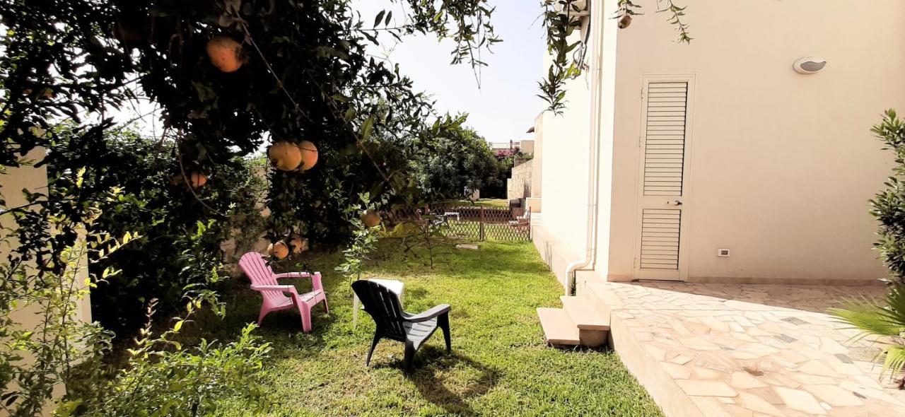 Villa Rosso Corallo Punta Secca Exterior photo